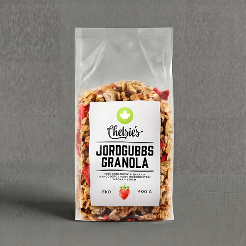 Chelsie’s Strawberry Granola from GRAINED CO. in a 400g package, showing a bowl of granola with fresh strawberries and yogurt.